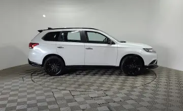 Mitsubishi Outlander 2022 года за 12 500 000 тг. в Алматы фото 4