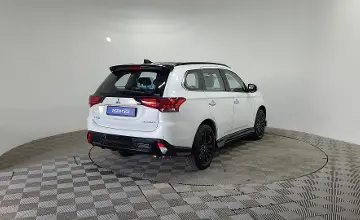 Mitsubishi Outlander 2022 года за 12 500 000 тг. в Алматы