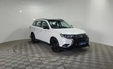 Mitsubishi Outlander 2022 года за 12 500 000 тг. в Алматы фото 3
