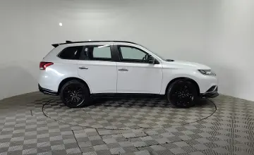 Mitsubishi Outlander 2022 года за 12 500 000 тг. в Алматы фото 4