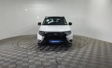 Mitsubishi Outlander 2022 года за 12 500 000 тг. в Алматы фото 2