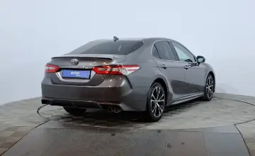 Toyota Camry 2020 года за 9 750 000 тг. в Астана