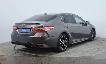 Toyota Camry 2020 года за 9 750 000 тг. в Астана
