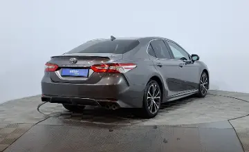 Toyota Camry 2020 года за 10 590 000 тг. в Астана