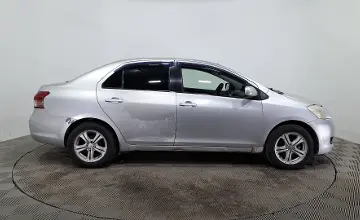 Toyota Yaris 2010 года за 2 890 000 тг. в Астана фото 4