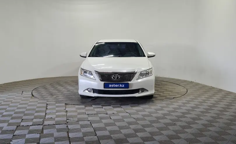 Toyota Camry 2014 года за 7 150 000 тг. в Алматы фото 2