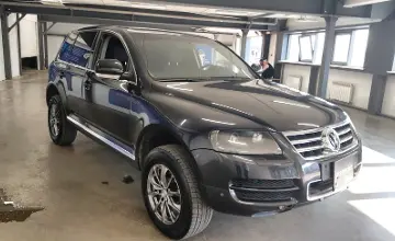 Volkswagen Touareg 2006 года за 4 190 000 тг. в Астана фото 2