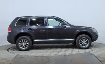 Volkswagen Touareg 2006 года за 3 890 000 тг. в Астана фото 4