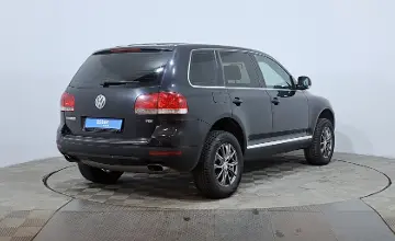 Volkswagen Touareg 2006 года за 4 050 000 тг. в Астана