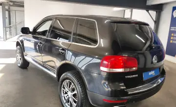 Volkswagen Touareg 2006 года за 4 190 000 тг. в Астана фото 4