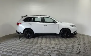 Mitsubishi Outlander 2022 года за 12 500 000 тг. в Алматы фото 4