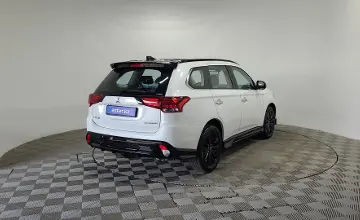 Mitsubishi Outlander 2022 года за 12 500 000 тг. в Алматы