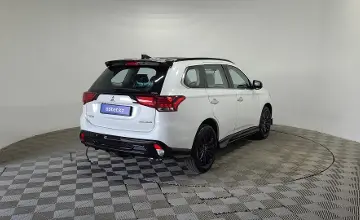 Mitsubishi Outlander 2022 года за 12 500 000 тг. в Алматы