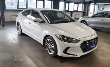 Hyundai Elantra 2018 года за 7 490 000 тг. в Астана фото 2