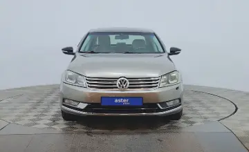 Volkswagen Passat 2012 года за 2 990 000 тг. в Астана фото 2