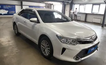 Toyota Camry 2015 года за 10 550 000 тг. в Астана фото 2