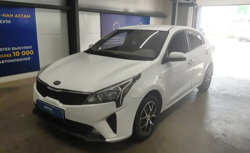 Kia Rio 2021 года за 6 950 000 тг. в Астана