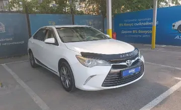 Toyota Camry 2015 года за 6 890 000 тг. в Алматы фото 2