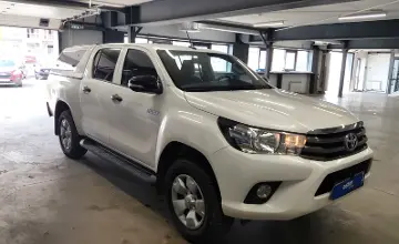 Toyota Hilux 2017 года за 12 590 000 тг. в Астана фото 2