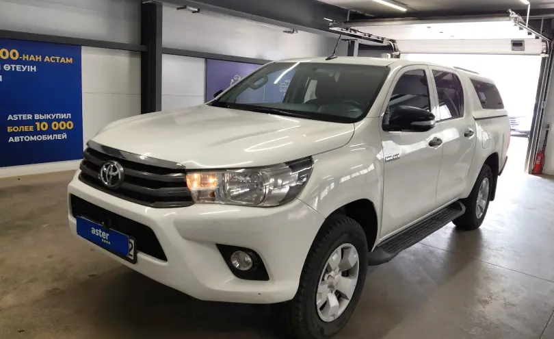 Toyota Hilux 2017 года за 12 590 000 тг. в Астана