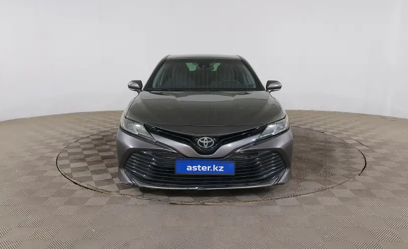 Toyota Camry 2019 года за 8 690 000 тг. в Шымкент фото 2