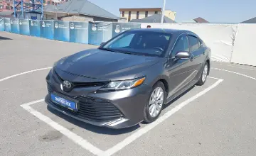 Toyota Camry 2019 года за 9 990 000 тг. в Шымкент фото 1