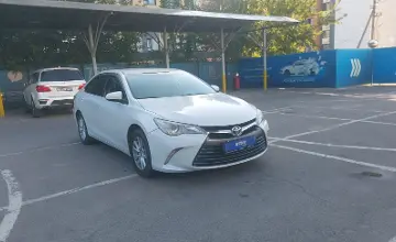 Toyota Camry 2017 года за 6 690 000 тг. в Алматы фото 2