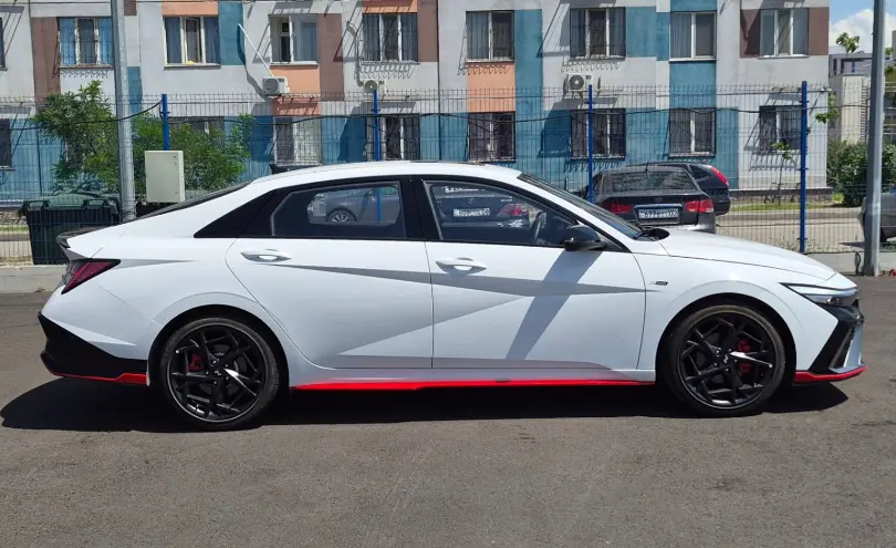 Hyundai Elantra 2024 года за 9 100 000 тг. в Алматы фото 4