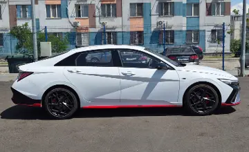Hyundai Elantra 2024 года за 9 990 000 тг. в Алматы фото 4