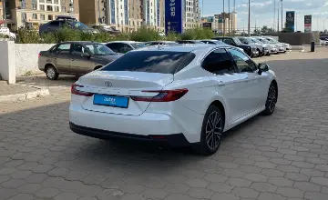 Toyota Camry 2025 года за 22 200 000 тг. в Караганда