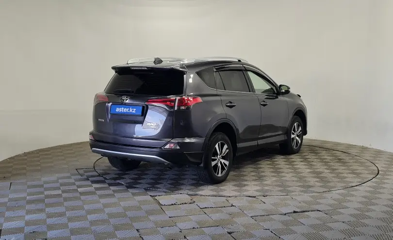 Toyota RAV4 2016 года за 8 990 000 тг. в Алматы фото 5