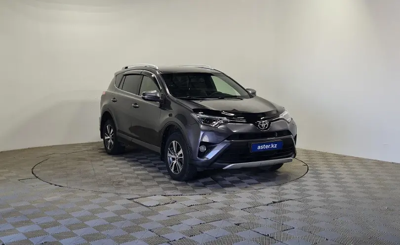 Toyota RAV4 2016 года за 8 990 000 тг. в Алматы фото 3