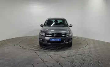 Volkswagen Tiguan 2012 года за 6 890 000 тг. в Алматы фото 2
