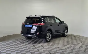 Toyota RAV4 2016 года за 11 590 000 тг. в Алматы
