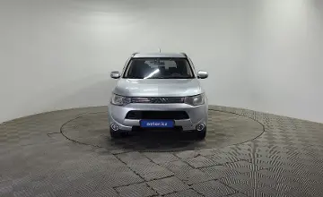 Mitsubishi Outlander 2013 года за 4 790 000 тг. в Алматы фото 2