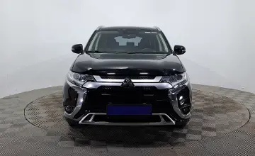 Mitsubishi Outlander 2022 года за 10 990 000 тг. в Астана фото 2