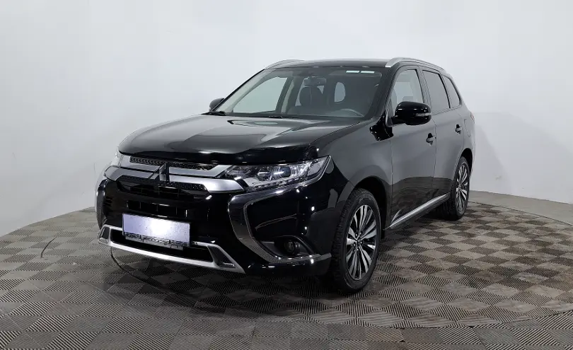 Mitsubishi Outlander 2022 года за 10 990 000 тг. в Астана