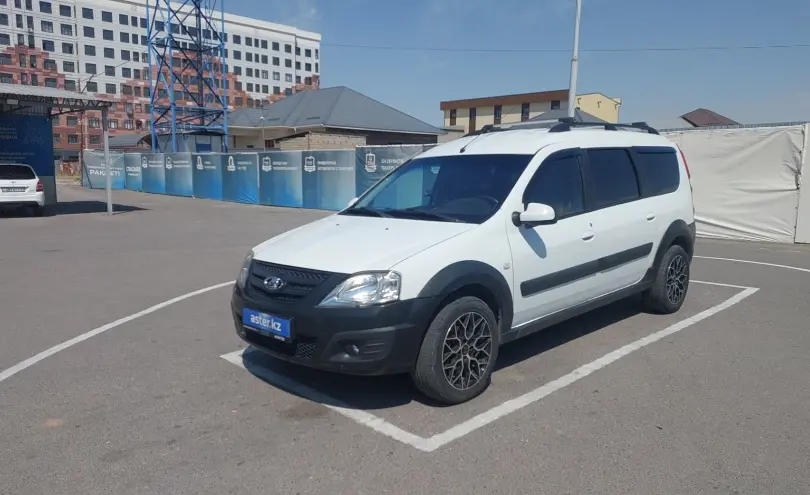 LADA (ВАЗ) Largus Cross 2017 года за 2 990 000 тг. в Шымкент