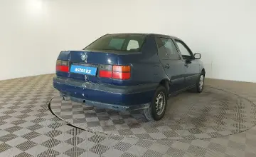 Volkswagen Vento 1997 года за 990 000 тг. в Шымкент фото 3