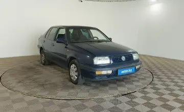 Volkswagen Vento 1997 года за 990 000 тг. в Шымкент фото 2