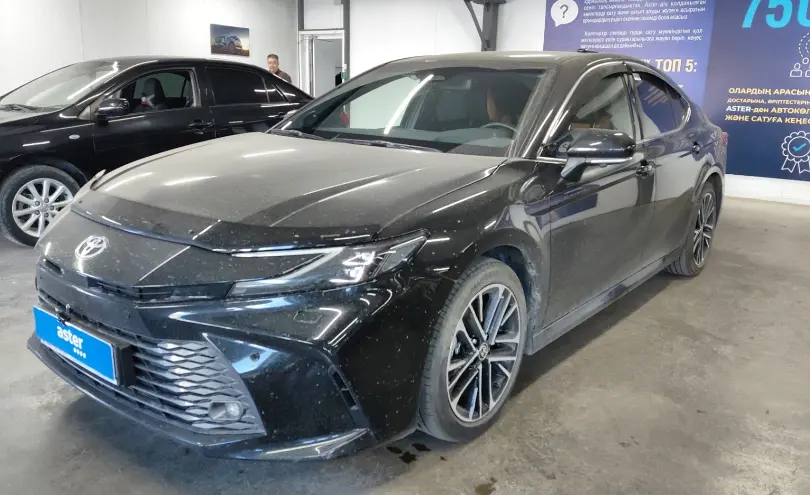Toyota Camry 2024 года за 24 300 000 тг. в Астана