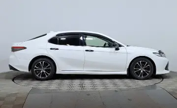 Toyota Camry 2018 года за 9 890 000 тг. в Астана фото 4