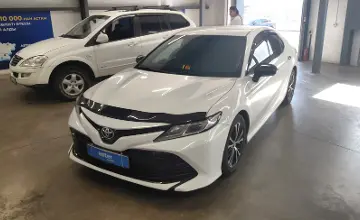 Toyota Camry 2018 года за 9 890 000 тг. в Астана фото 1