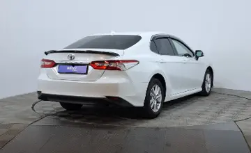 Toyota Camry 2019 года за 10 190 000 тг. в Астана