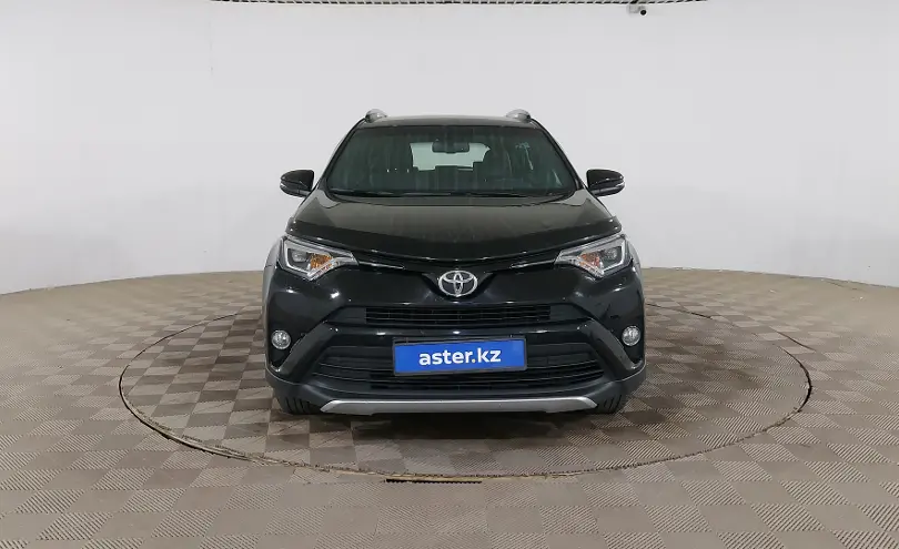 Toyota RAV4 2018 года за 10 520 000 тг. в Шымкент фото 2