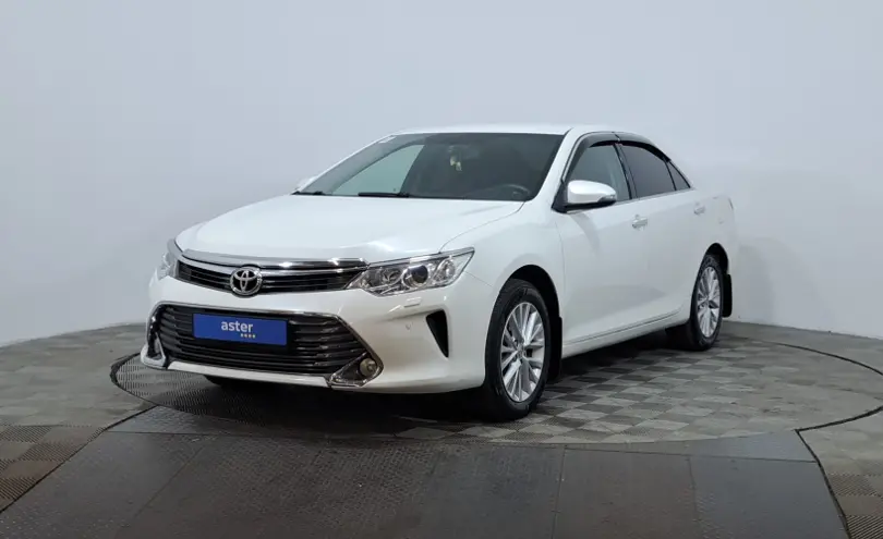 Toyota Camry 2015 года за 9 630 000 тг. в Астана