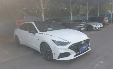 Hyundai Sonata 2022 года за 12 450 000 тг. в Алматы фото 2
