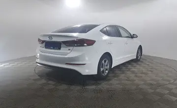 Hyundai Avante 2017 года за 6 390 000 тг. в Павлодар