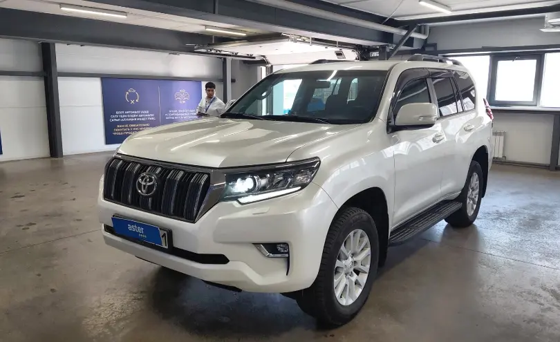 Toyota Land Cruiser Prado 2018 года за 22 590 000 тг. в Астана