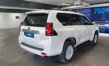 Toyota Land Cruiser Prado 2018 года за 22 590 000 тг. в Астана фото 3